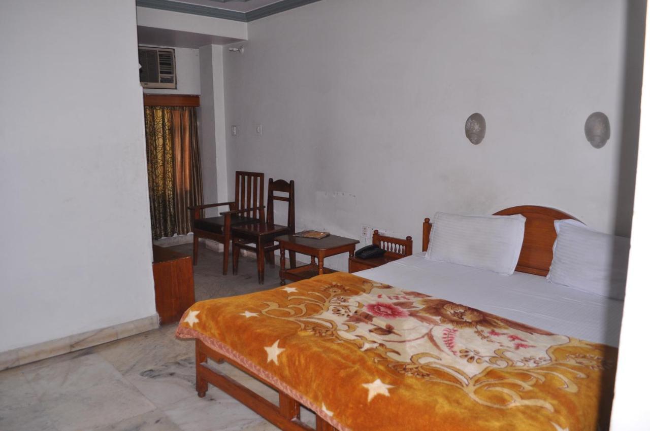 جايبور Simla Hotel المظهر الخارجي الصورة