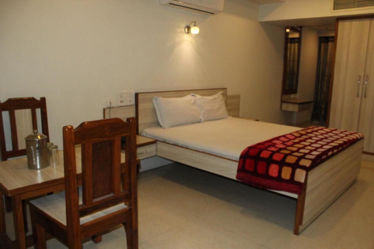 جايبور Simla Hotel المظهر الخارجي الصورة